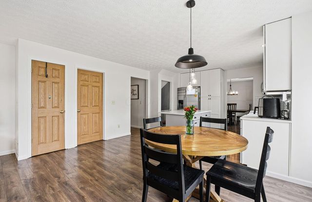 1888 Iris Court, Grove City, OH 43123