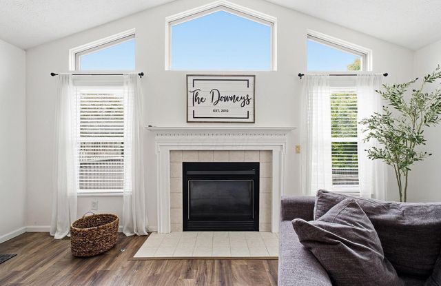 1888 Iris Court, Grove City, OH 43123