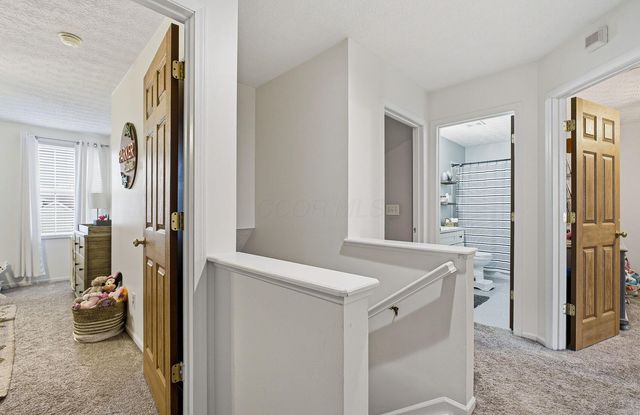 1888 Iris Court, Grove City, OH 43123