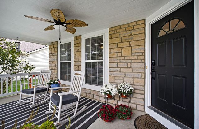 1888 Iris Court, Grove City, OH 43123