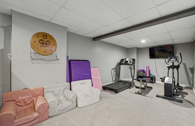 1888 Iris Court, Grove City, OH 43123