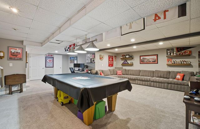 1888 Iris Court, Grove City, OH 43123