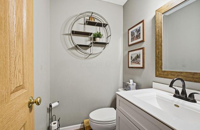 1888 Iris Court, Grove City, OH 43123