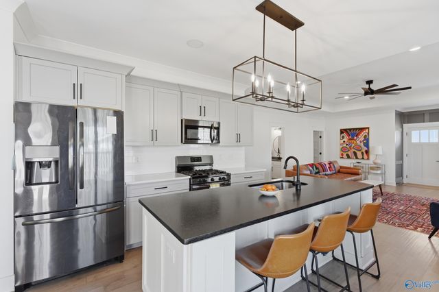 3510 7th Avenue SW, Huntsville, AL 35805