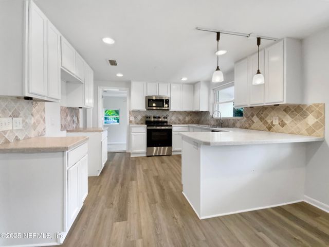 5453 S SOUTH BEND Circle N, Jacksonville, FL 32207