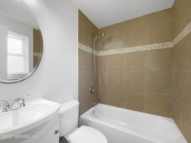 5453 S SOUTH BEND Circle N, Jacksonville, FL 32207