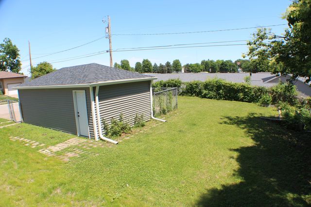 1611 Coffelt Avenue, Davenport, IA 52803