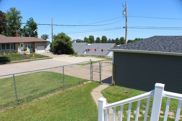 1611 Coffelt Avenue, Davenport, IA 52803