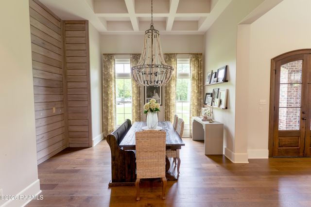 430 Fenetre Road, Scott, LA 70583