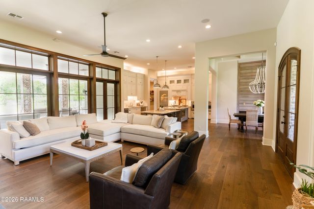 430 Fenetre Road, Scott, LA 70583