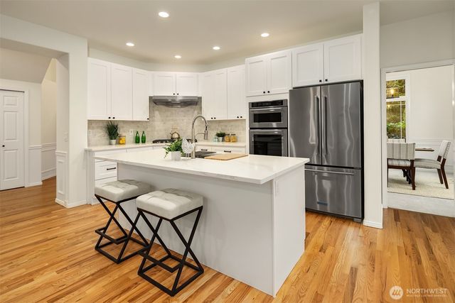 22930 SE 27th Court, Sammamish, WA 98075