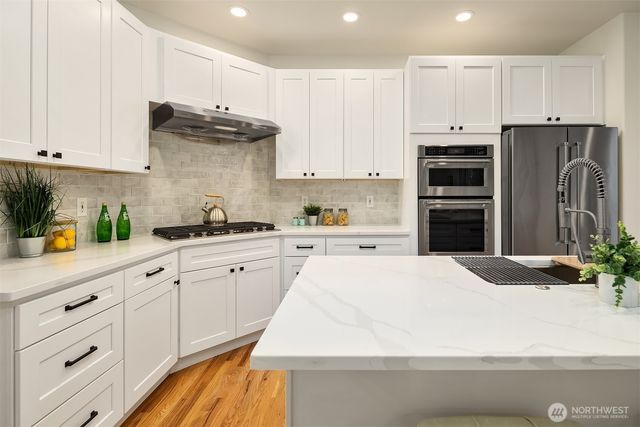 22930 SE 27th Court, Sammamish, WA 98075