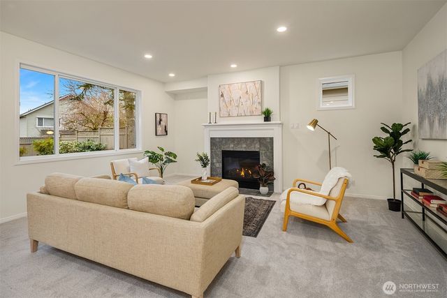 22930 SE 27th Court, Sammamish, WA 98075