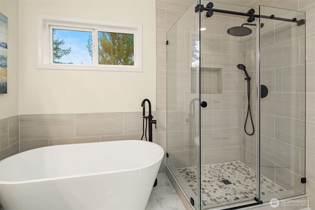 22930 SE 27th Court, Sammamish, WA 98075