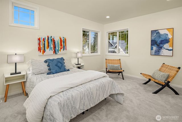 22930 SE 27th Court, Sammamish, WA 98075