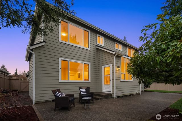 22930 SE 27th Court, Sammamish, WA 98075