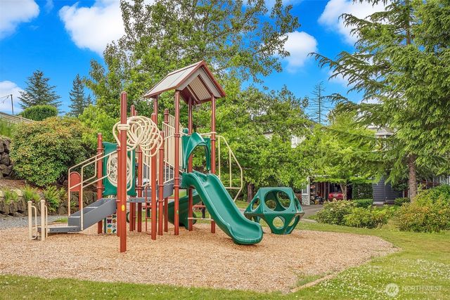 22930 SE 27th Court, Sammamish, WA 98075