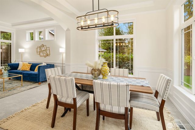 22930 SE 27th Court, Sammamish, WA 98075