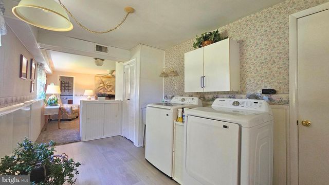 168 COLONIAL DR, Warminster, PA 18974