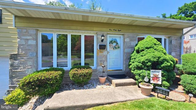 168 COLONIAL DR, Warminster, PA 18974