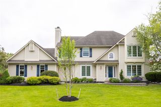 1 Feathery Circle, Perinton, NY 14526