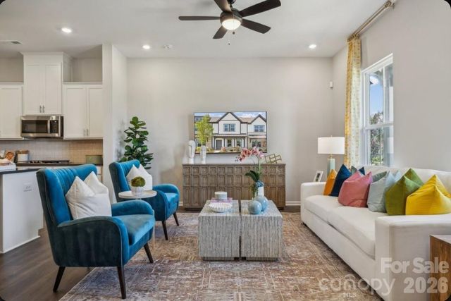 21209 Lake Run Drive, Charlotte, NC 28278