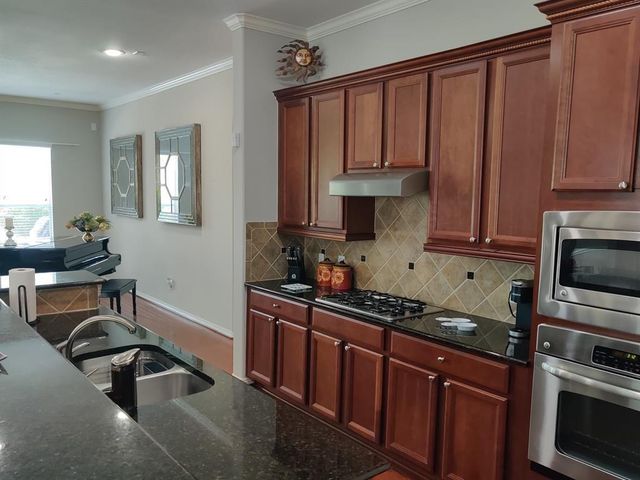 13401 Indigo Sands Drive, Pearland, TX 77584