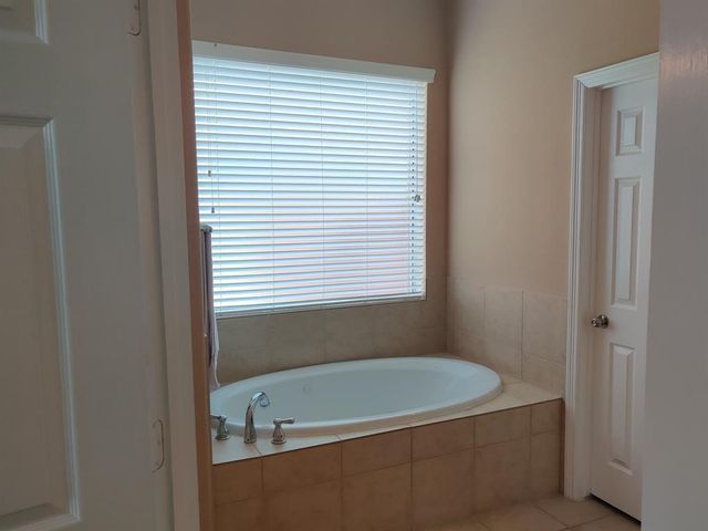 13401 Indigo Sands Drive, Pearland, TX 77584