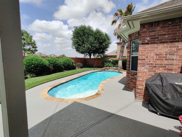 13401 Indigo Sands Drive, Pearland, TX 77584