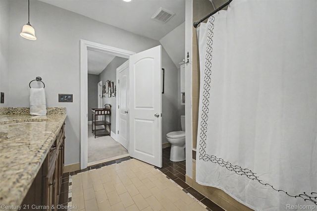 323 E Liberty Street, South Lyon, MI 48178