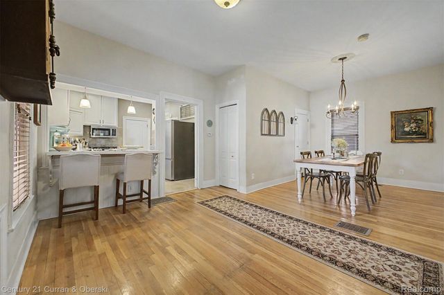 323 E Liberty Street, South Lyon, MI 48178