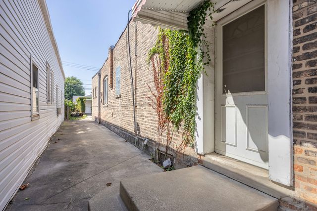 2812 Ridgeland Avenue, Berwyn, IL 60402