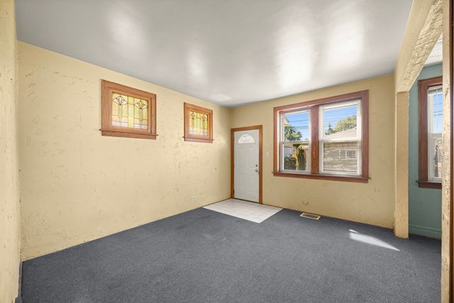 2812 Ridgeland Avenue, Berwyn, IL 60402