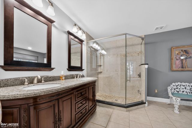 54213 Flamingo Drive, Utica, MI 48315
