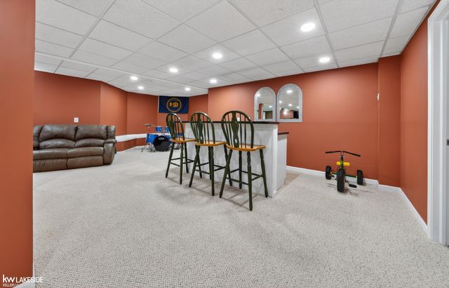 54213 Flamingo Drive, Utica, MI 48315