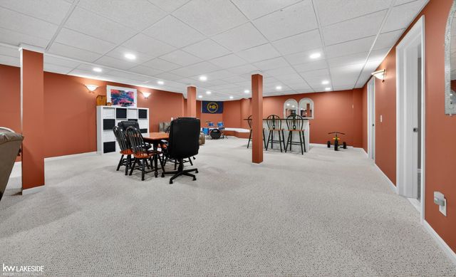 54213 Flamingo Drive, Utica, MI 48315