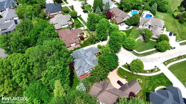 54213 Flamingo Drive, Utica, MI 48315
