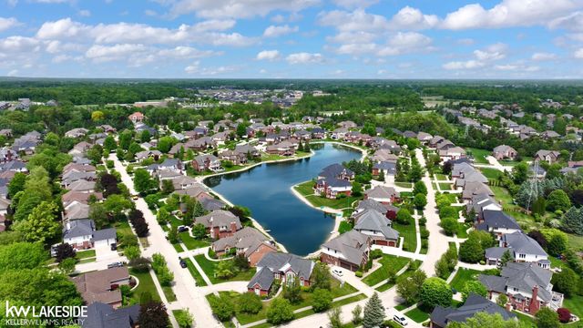 54213 Flamingo Drive, Utica, MI 48315