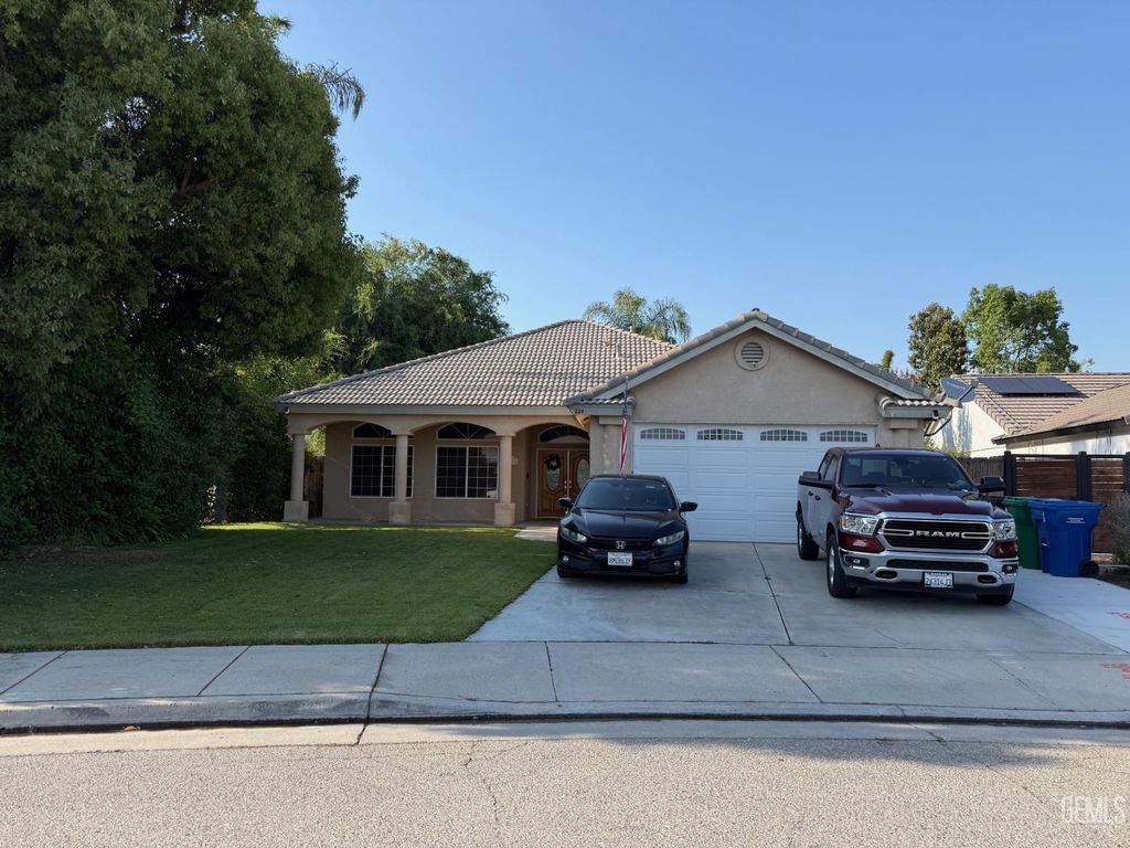224 Justin Court, Shafter, CA 93263