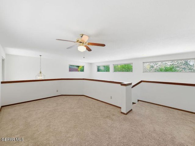 1092 THUNDERBIRD Drive, El Paso, TX 79912