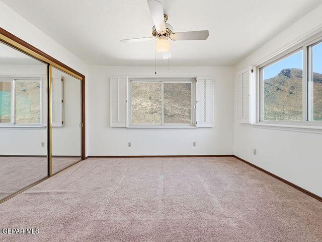 1092 THUNDERBIRD Drive, El Paso, TX 79912