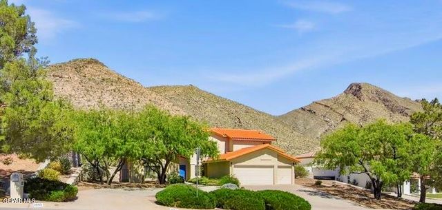 1092 THUNDERBIRD Drive, El Paso, TX 79912