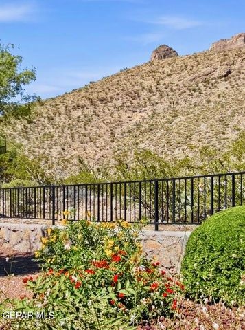 1092 THUNDERBIRD Drive, El Paso, TX 79912