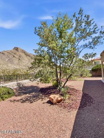 1092 THUNDERBIRD Drive, El Paso, TX 79912