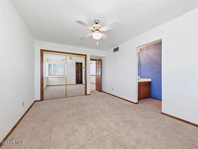 1092 THUNDERBIRD Drive, El Paso, TX 79912