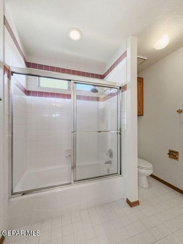 1092 THUNDERBIRD Drive, El Paso, TX 79912