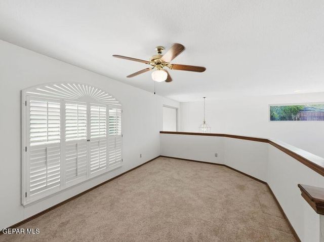 1092 THUNDERBIRD Drive, El Paso, TX 79912