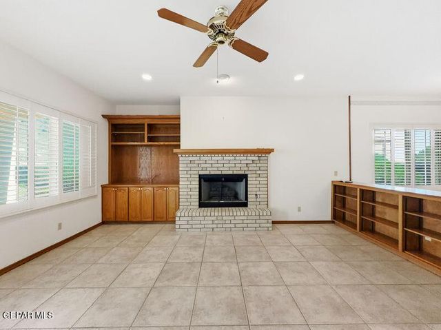 1092 THUNDERBIRD Drive, El Paso, TX 79912