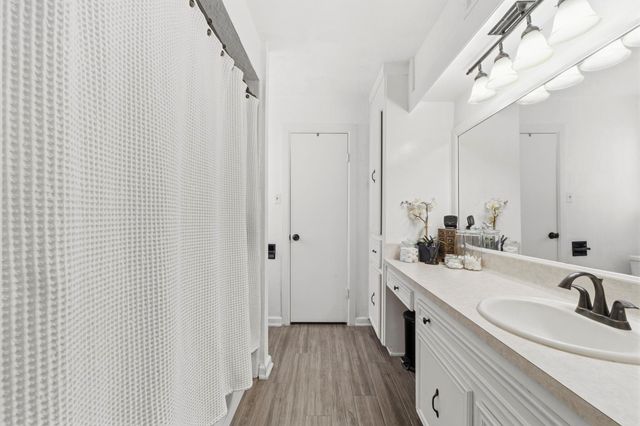 8907 Wilson Reid Drive, Houston, TX 77040