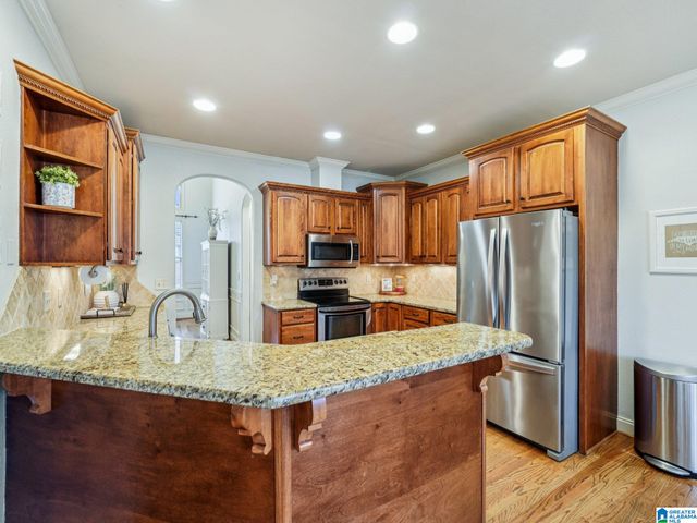 120 FLAGSTONE DRIVE, Chelsea, AL 35043